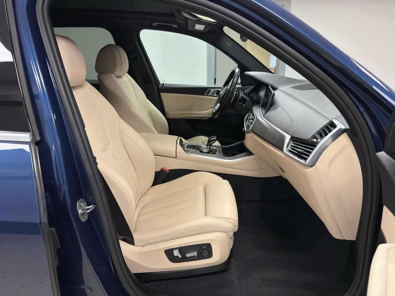 BMW X5 xDrive40i Sports Activity Vehicle 2021