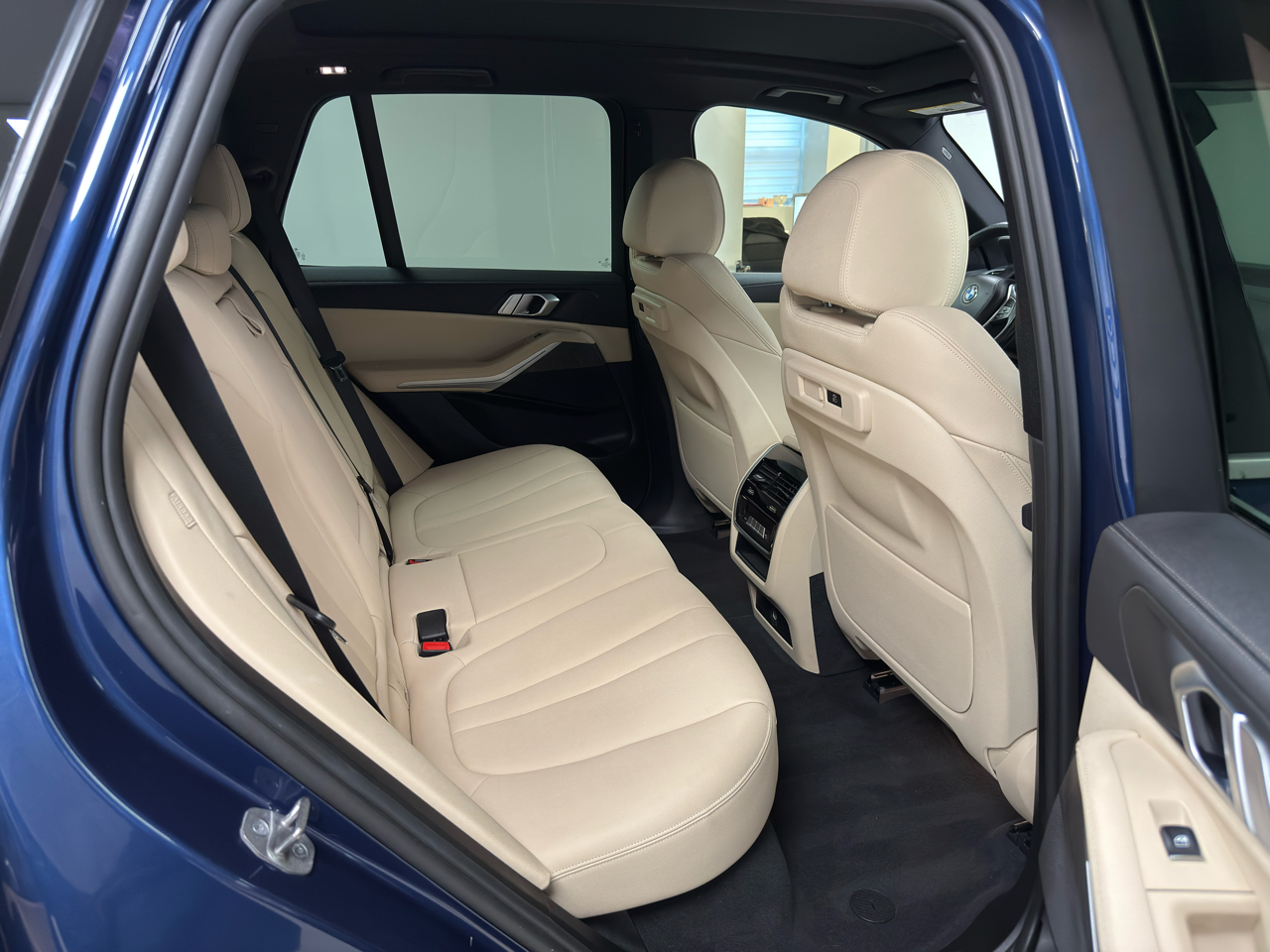 BMW X5 xDrive40i Sports Activity Vehicle 2021