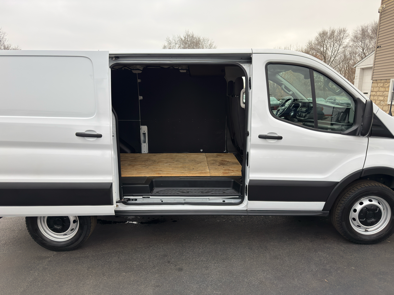 Ford Transit Cargo Van T-250 130" Low Rf 9070 GVWR RWD 2024