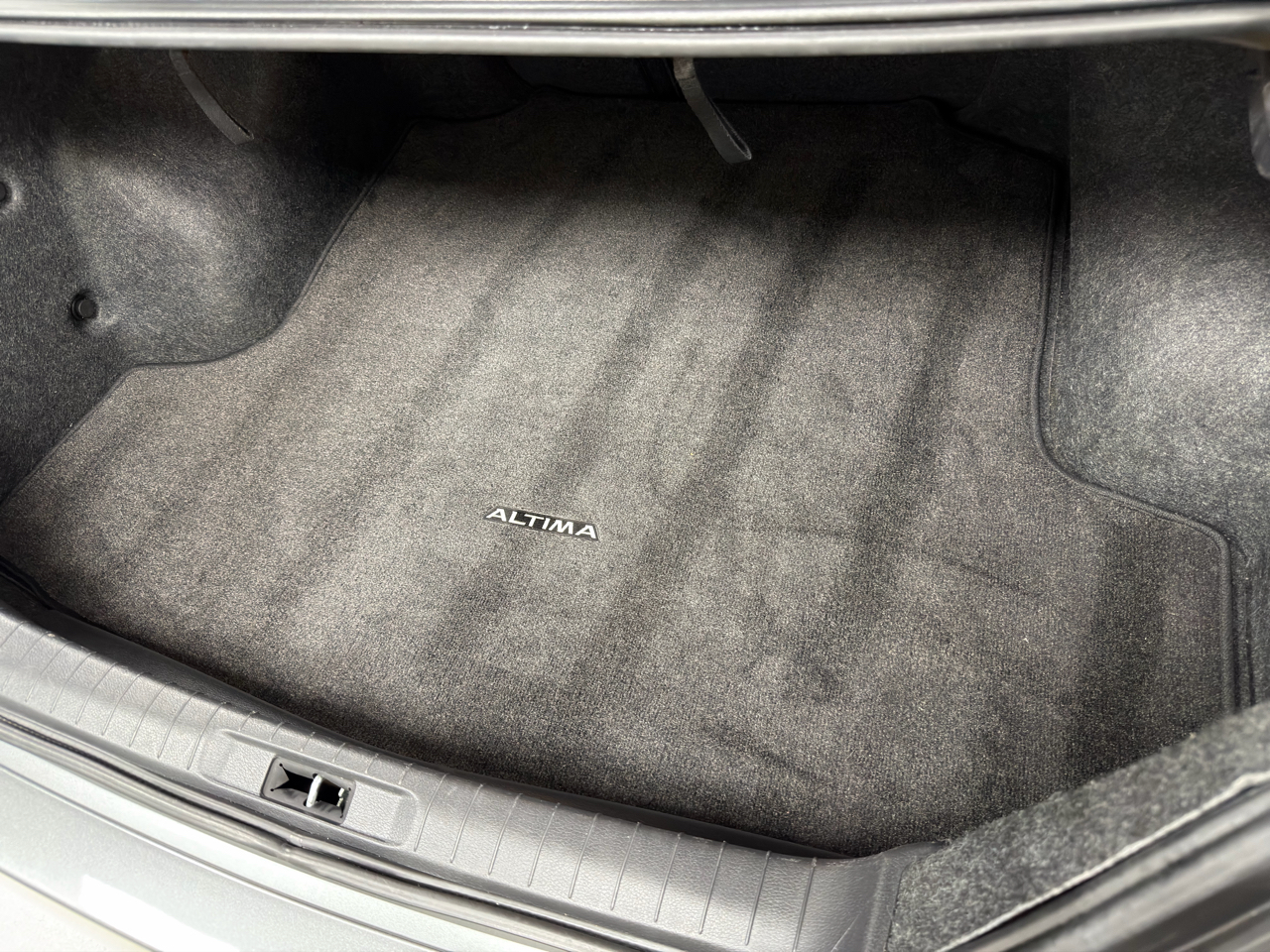 Nissan Altima 4dr Sdn I4 2.5 SV 2015