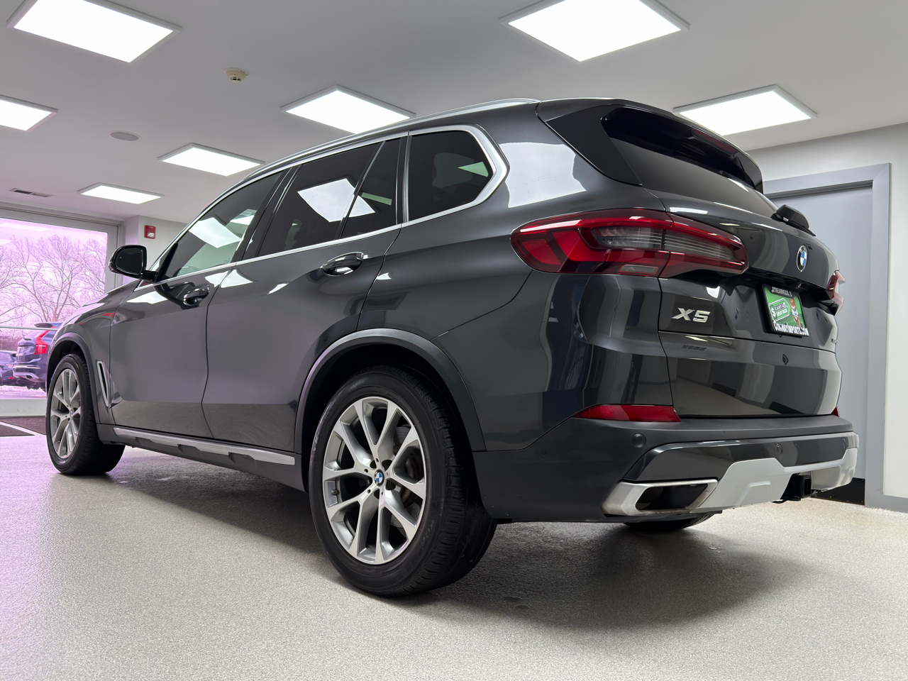 BMW X5 xDrive40i Sports Activity Vehicle 2021