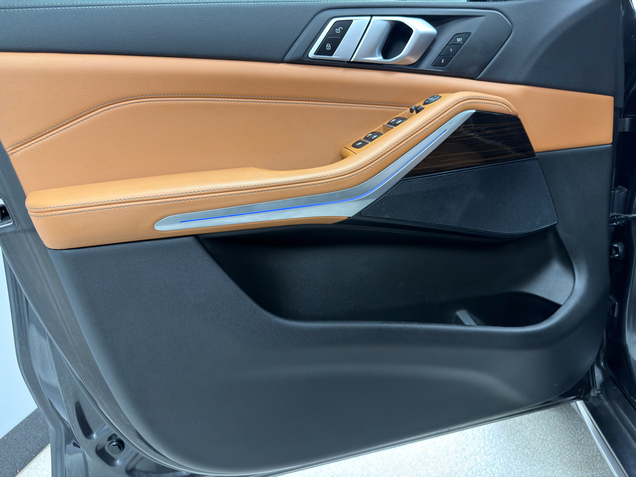 BMW X5 xDrive40i Sports Activity Vehicle 2021