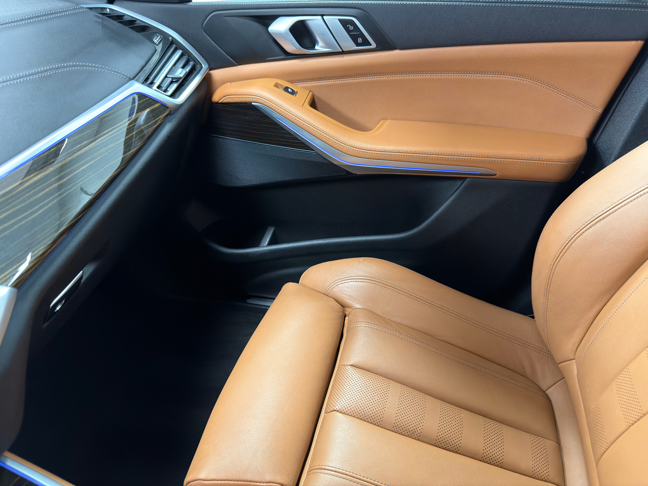 BMW X5 xDrive40i Sports Activity Vehicle 2021