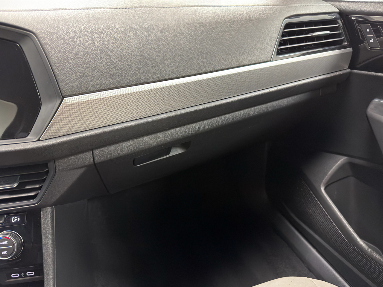 Volkswagen Jetta R-Line Auto 2021