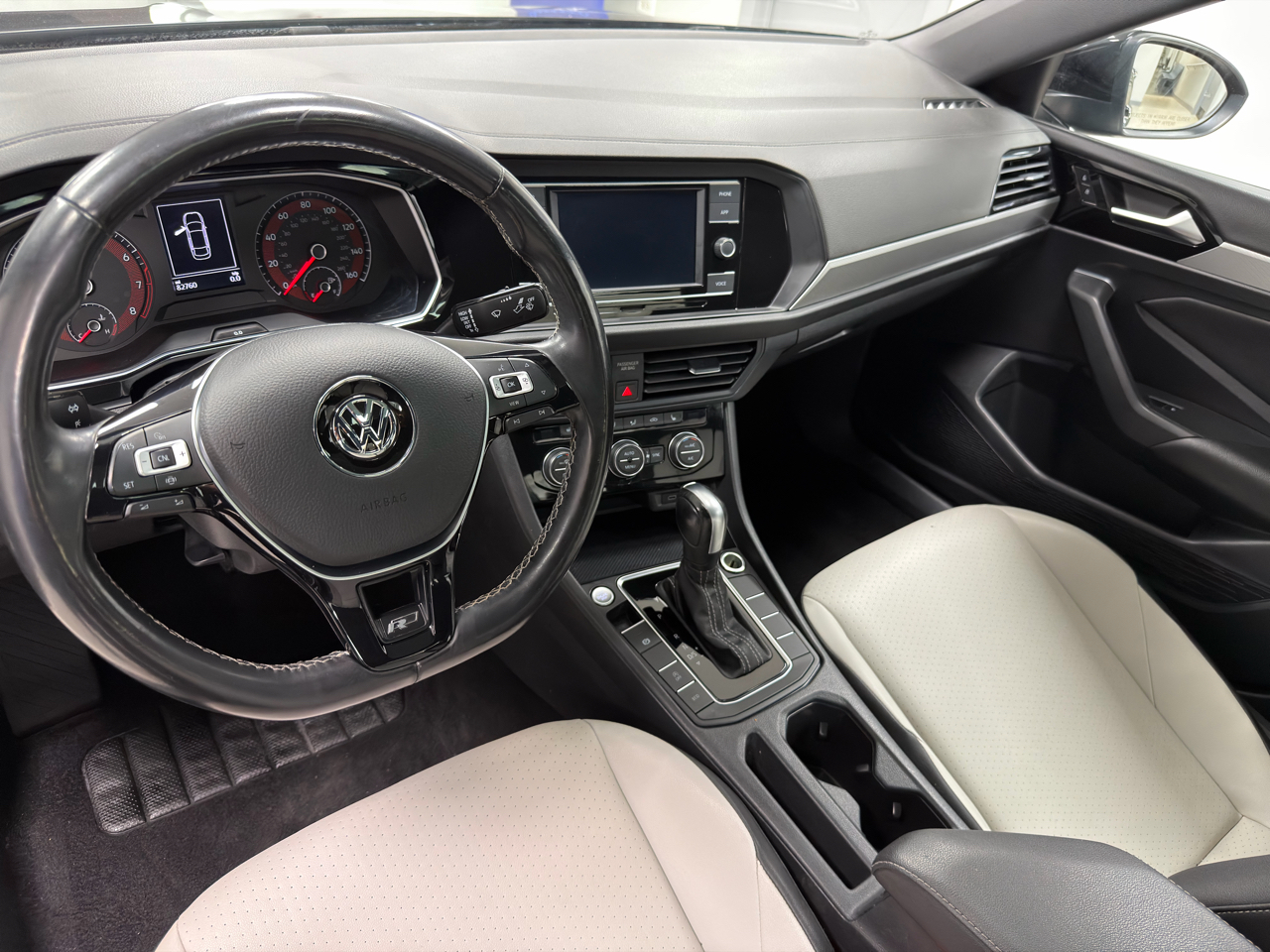 Volkswagen Jetta R-Line Auto 2021