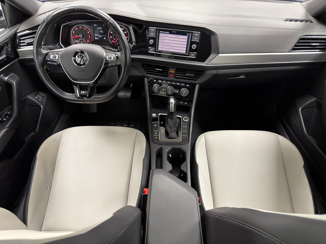 Volkswagen Jetta R-Line Auto 2021