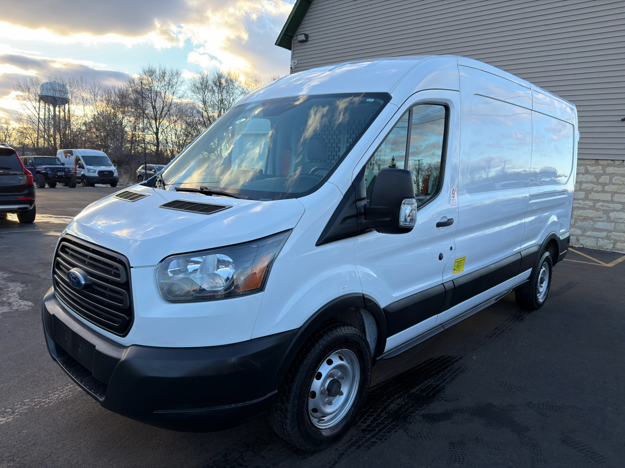 Ford Transit Van T-150 148" Med Rf 8600 GVWR Sliding RH Dr 2019