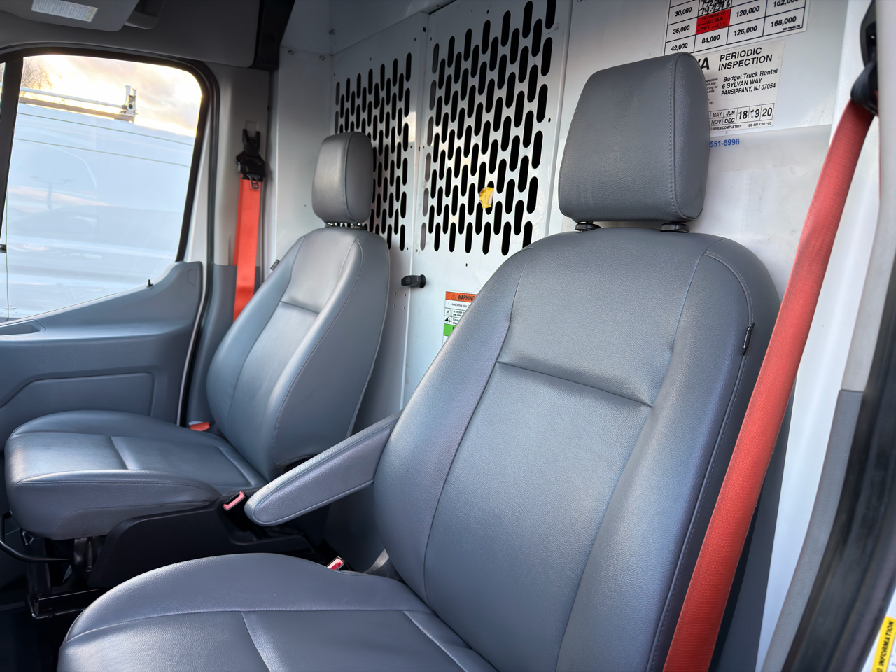 Ford Transit Van T-150 148" Med Rf 8600 GVWR Sliding RH Dr 2019