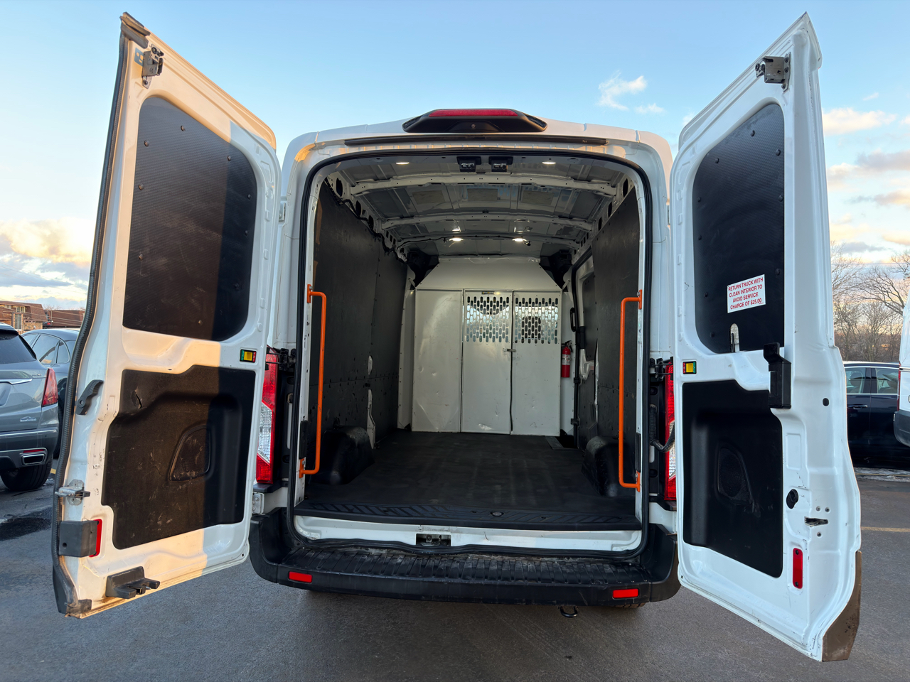 Ford Transit Van T-150 148" Med Rf 8600 GVWR Sliding RH Dr 2019
