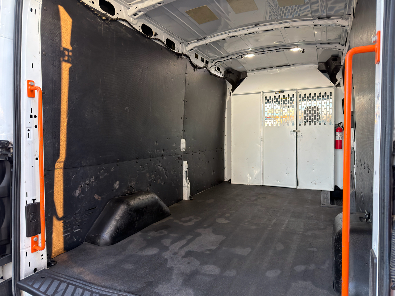 Ford Transit Van T-150 148" Med Rf 8600 GVWR Sliding RH Dr 2019