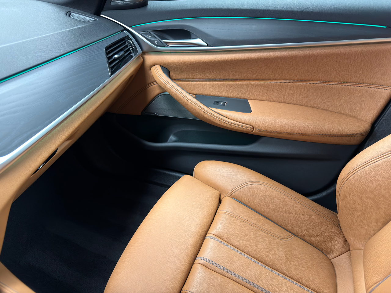 BMW 5 Series 540i xDrive Sedan 2021