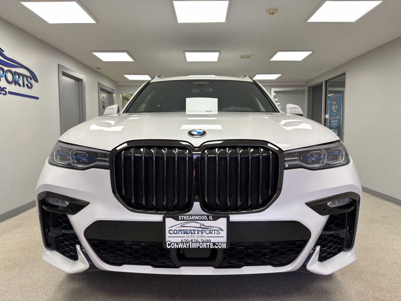 BMW X7 M50i Sports Activity Vehicle 2021