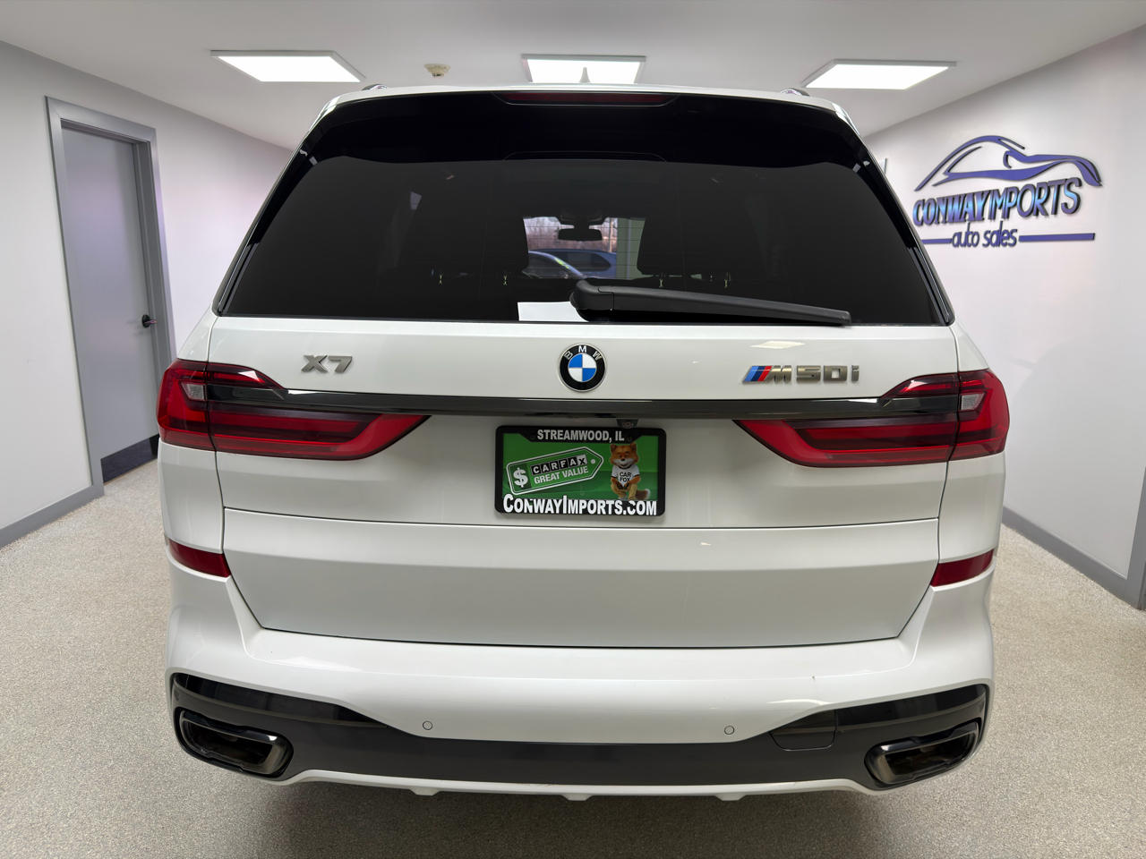 BMW X7 M50i Sports Activity Vehicle 2021
