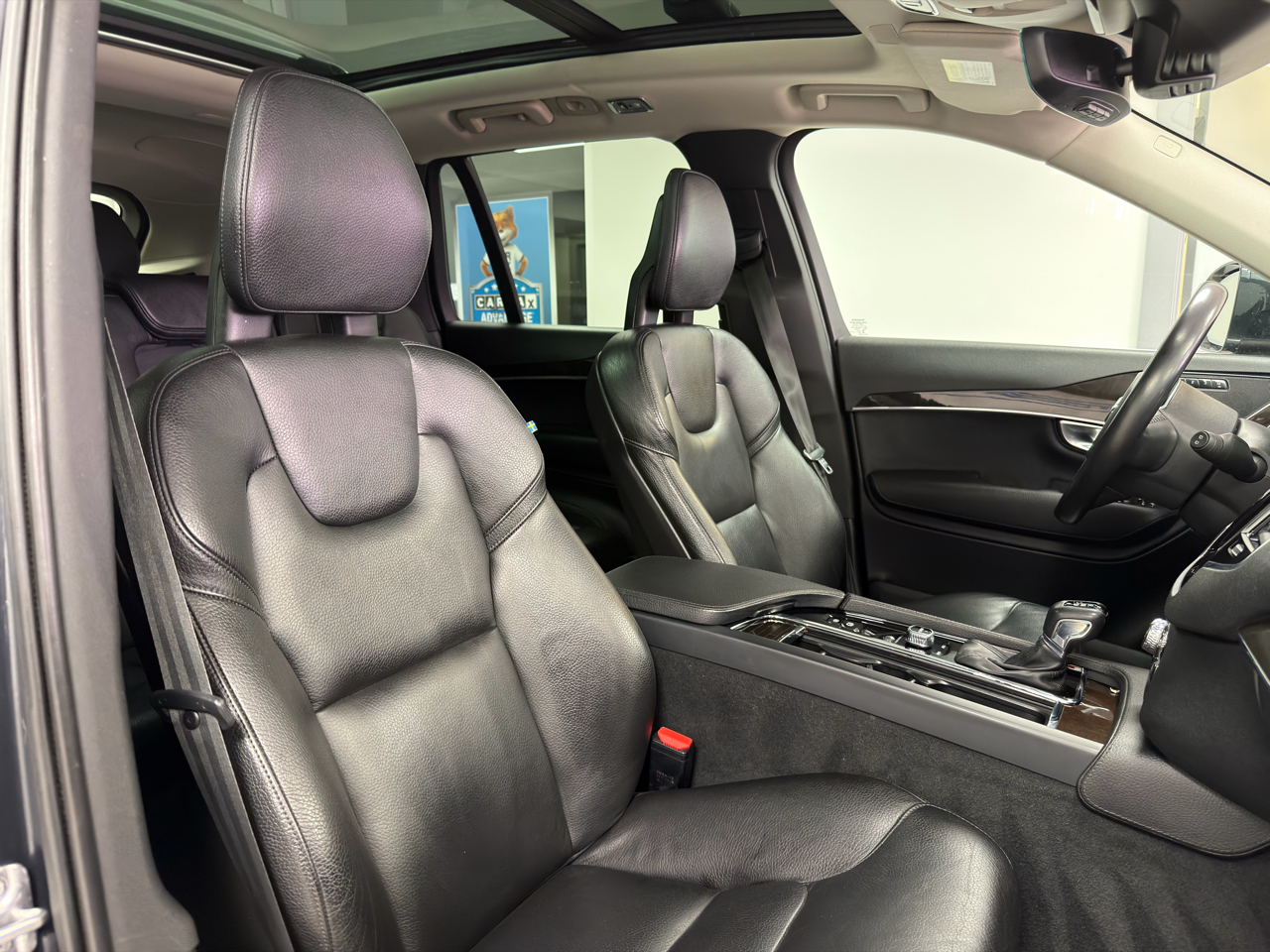 Volvo XC90 T6 AWD 7-Passenger Momentum 2017