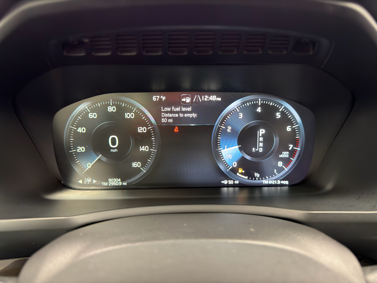 Volvo XC90 T6 AWD 7-Passenger Momentum 2017