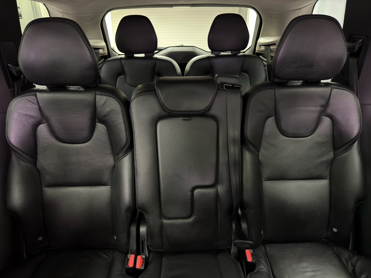 Volvo XC90 T6 AWD 7-Passenger Momentum 2017