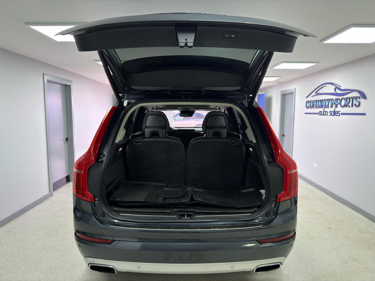 Volvo XC90 T6 AWD 7-Passenger Momentum 2017