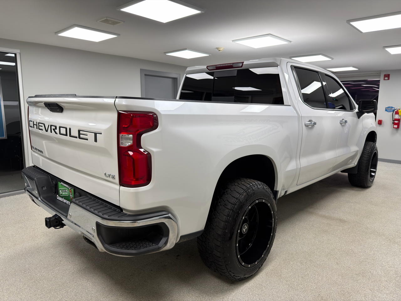 Chevrolet Silverado 1500 4WD Crew Cab 147" LTZ 2020