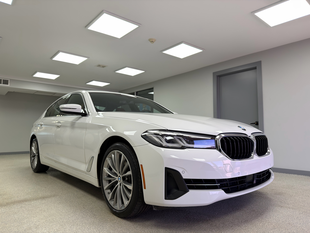 BMW 5 Series 540i xDrive Sedan 2021