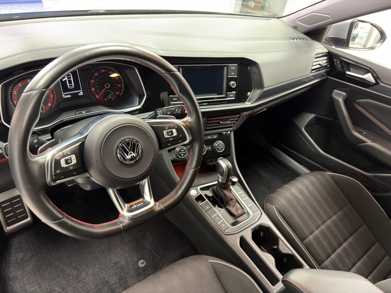 Volkswagen Jetta GLI S DSG 2021