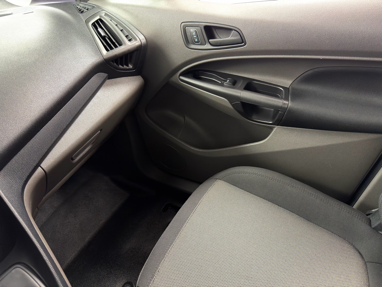 Ford Transit Connect Van XL LWB w/Rear Symmetrical Doors 2022