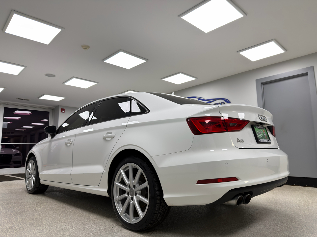 Audi A3 4dr Sdn FWD 1.8T Premium 2016