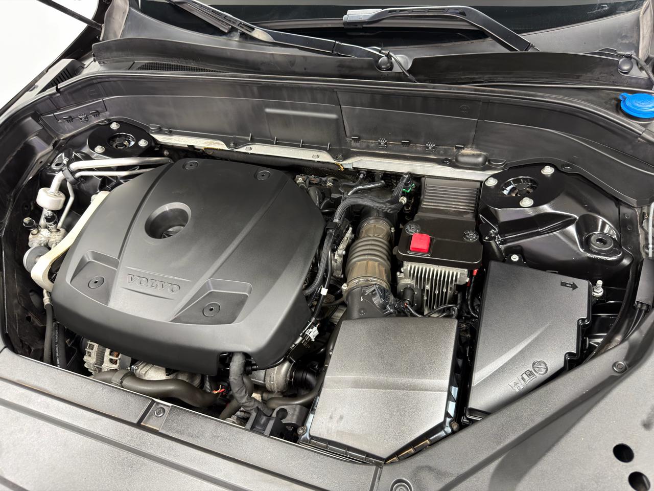 Volvo XC90 T6 AWD Momentum 2019