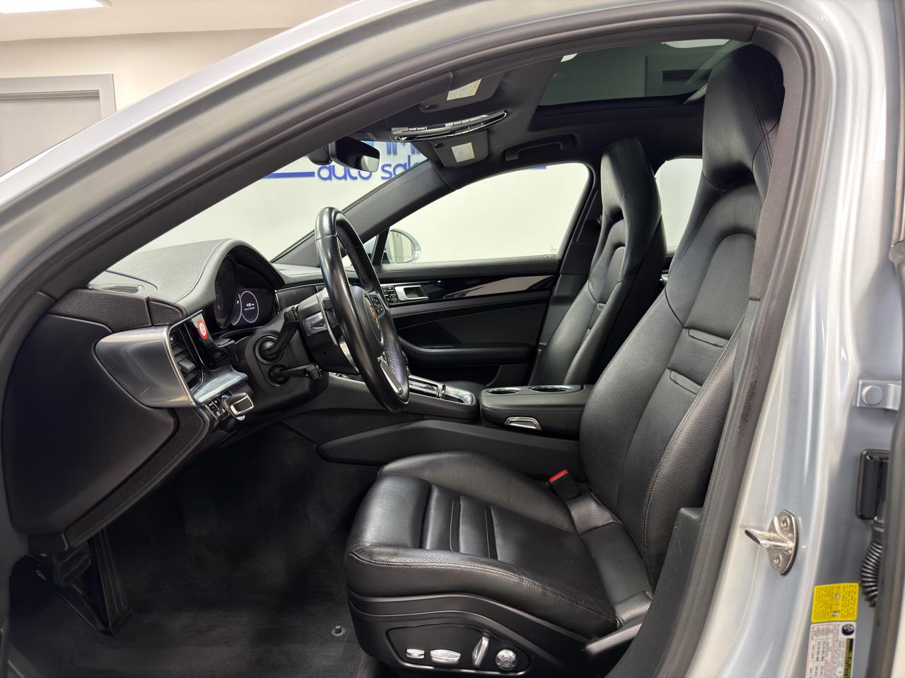 Porsche Panamera 4 AWD 2018