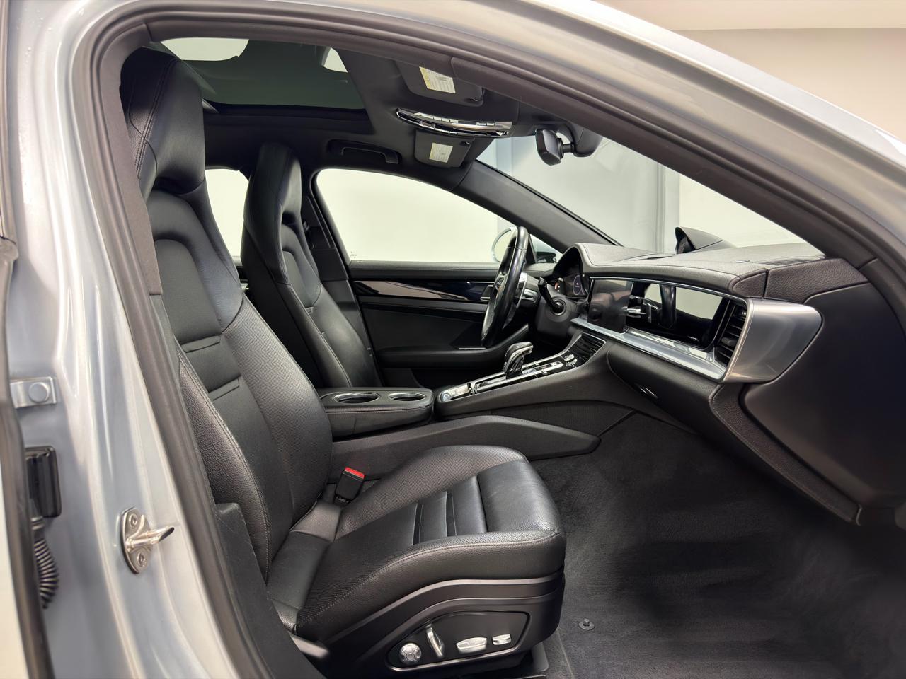 Porsche Panamera 4 AWD 2018