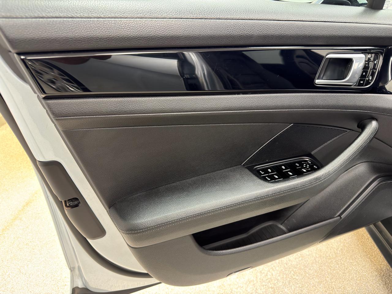 Porsche Panamera 4 AWD 2018