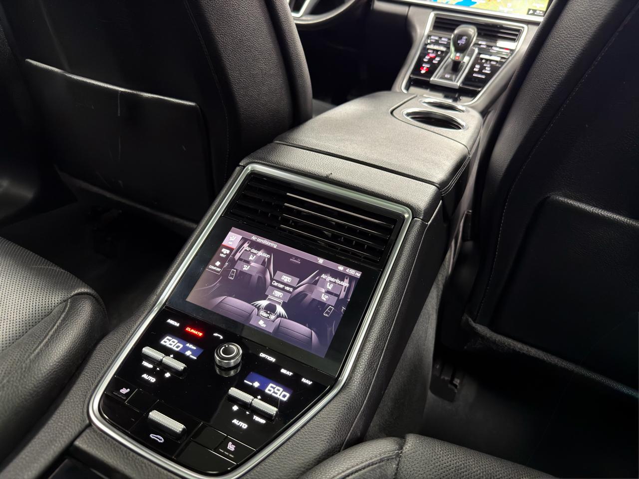 Porsche Panamera 4 AWD 2018