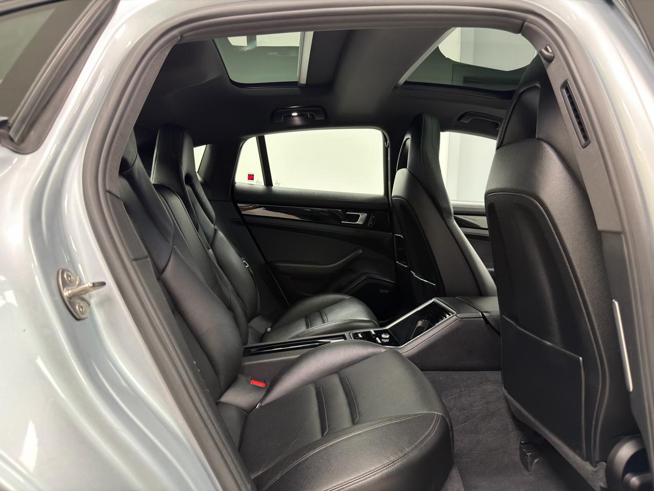 Porsche Panamera 4 AWD 2018