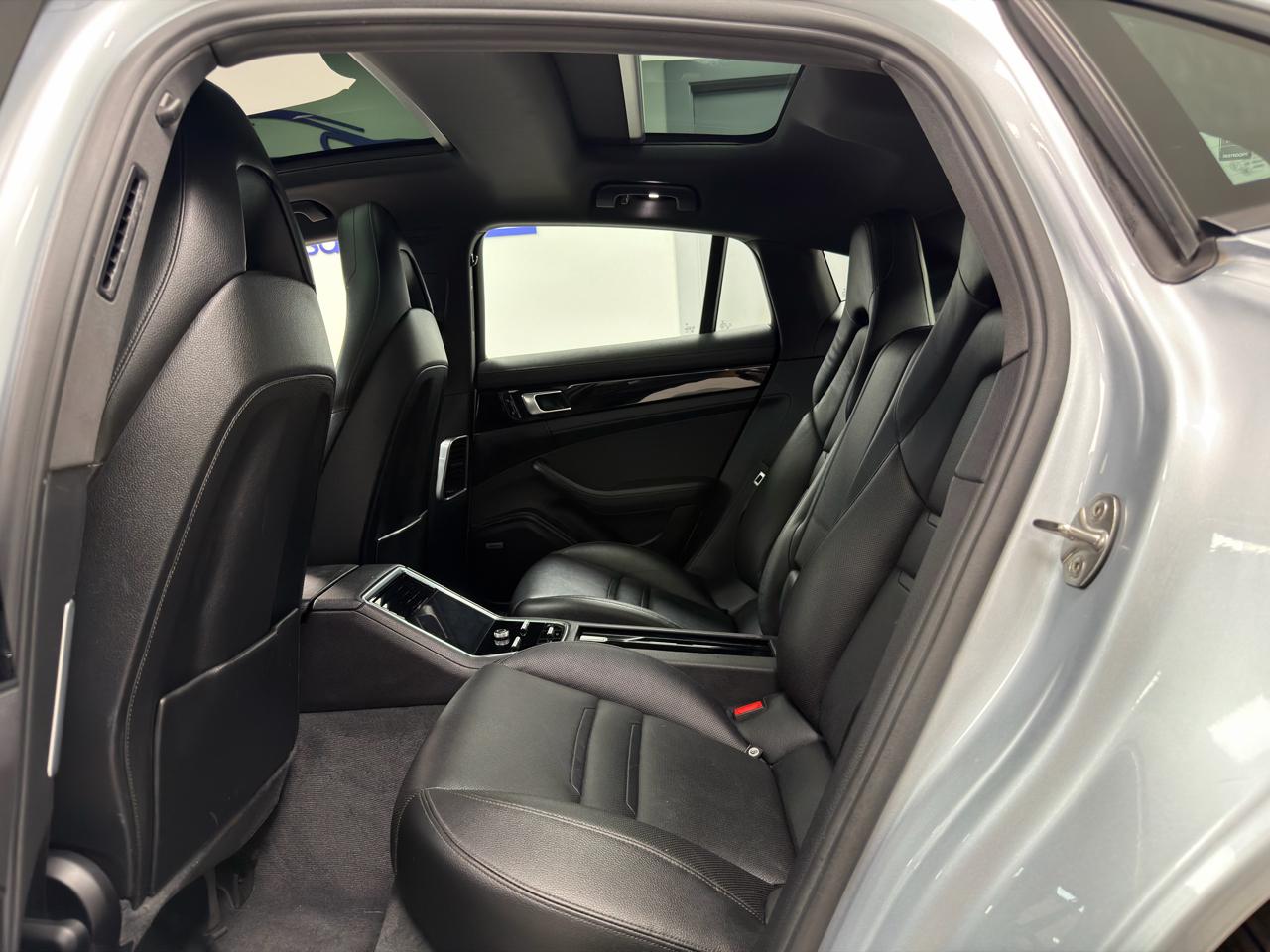 Porsche Panamera 4 AWD 2018