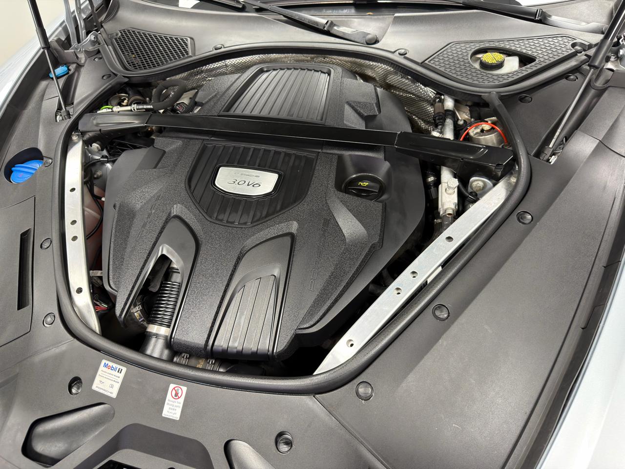 Porsche Panamera 4 AWD 2018