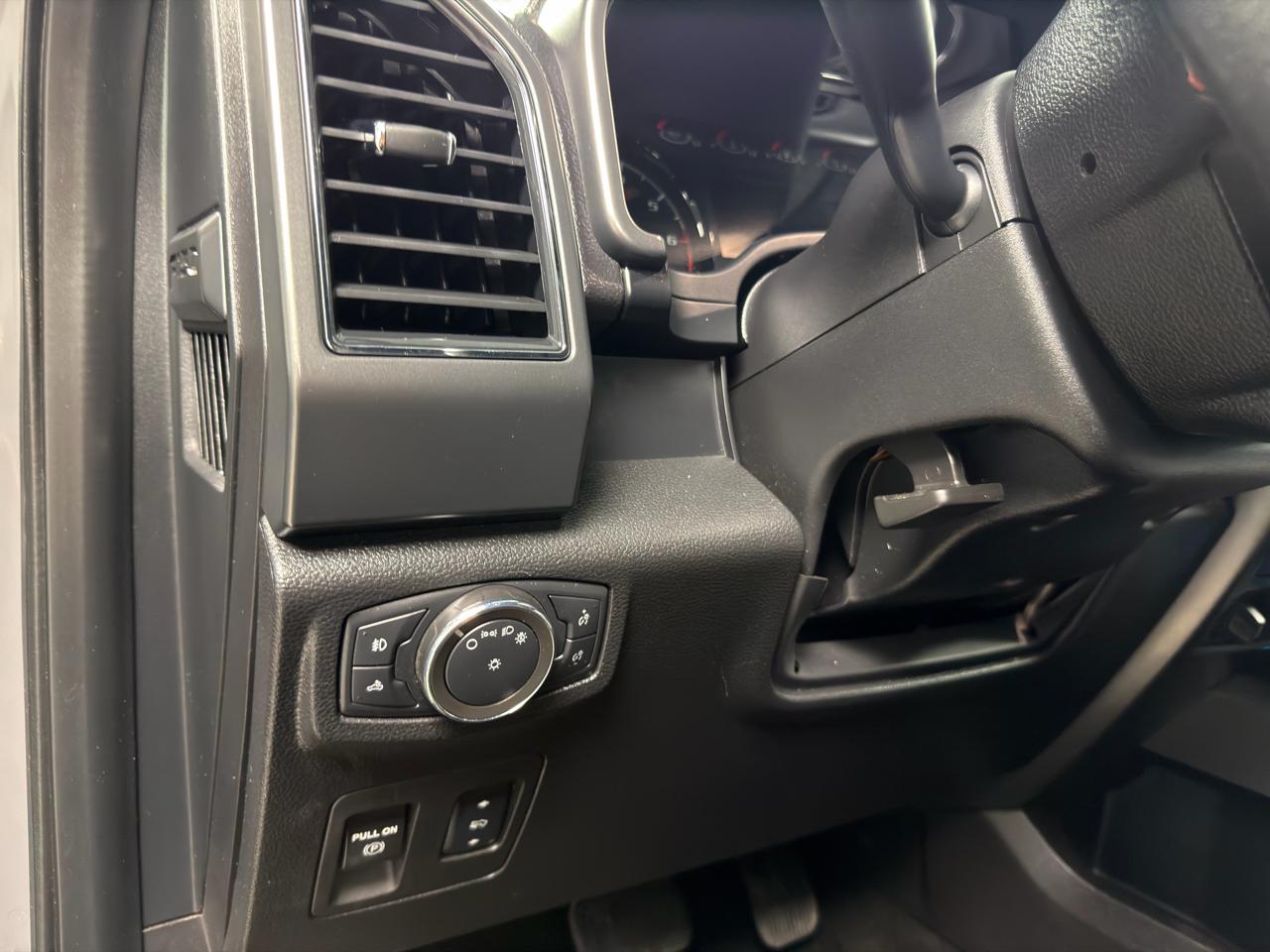 Ford F-150 XL 4WD SuperCrew 5.5' Box 2018