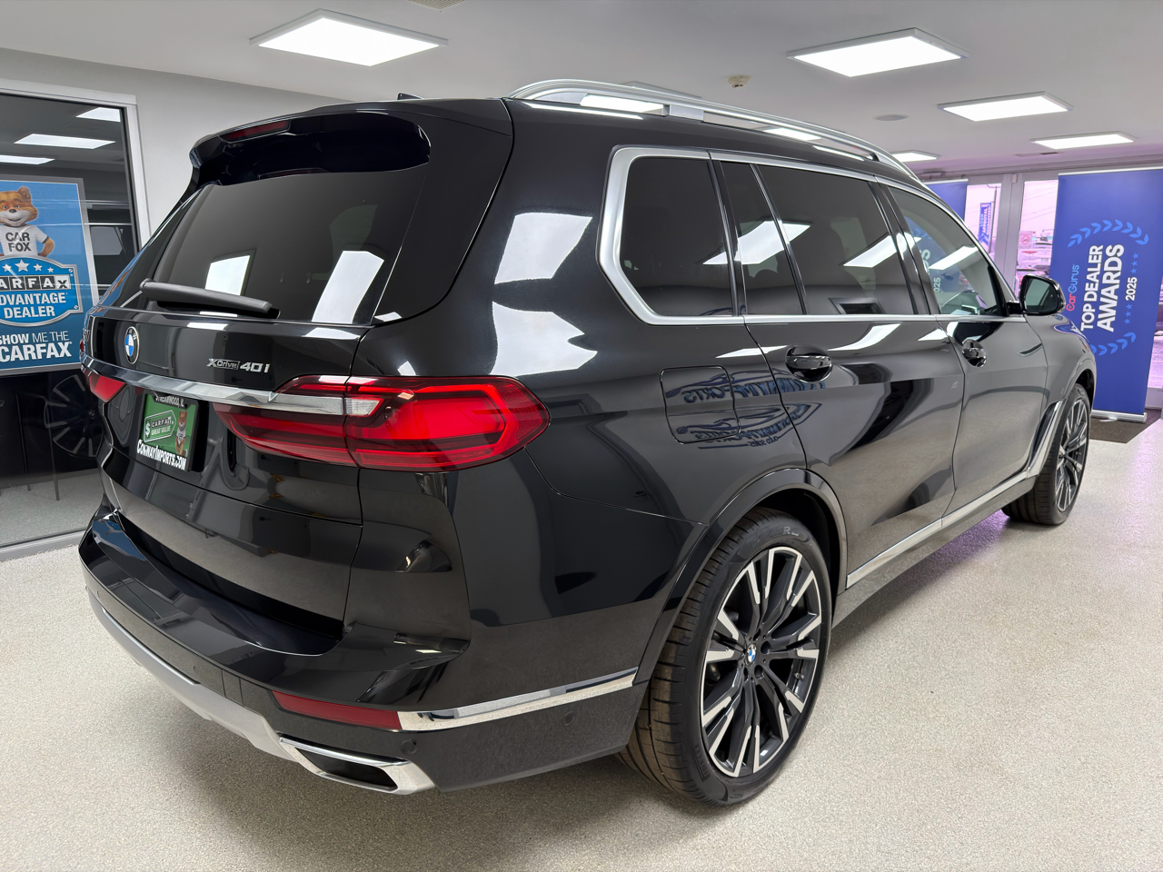 BMW X7 xDrive40i Sports Activity Vehicle 2020