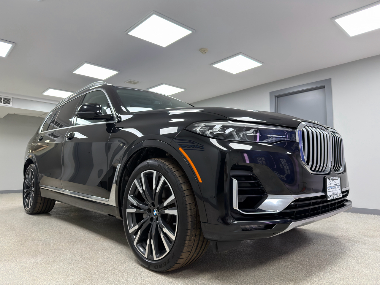 BMW X7 xDrive40i Sports Activity Vehicle 2020