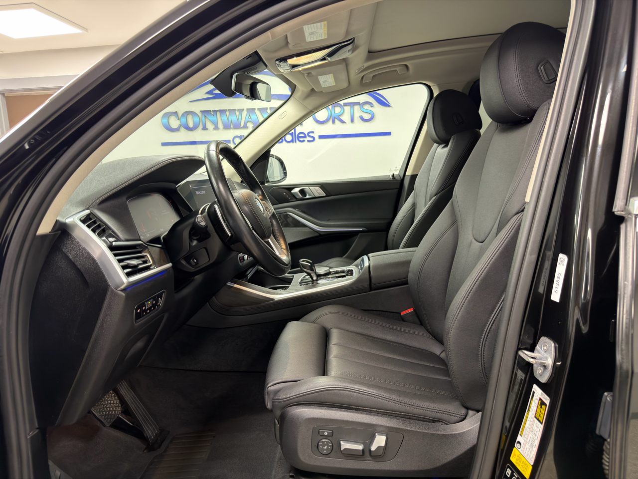 BMW X7 xDrive40i Sports Activity Vehicle 2020