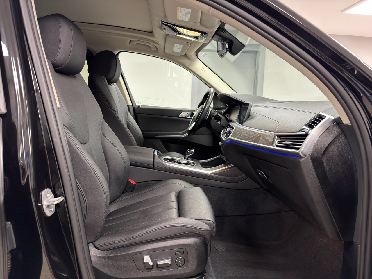 BMW X7 xDrive40i Sports Activity Vehicle 2020