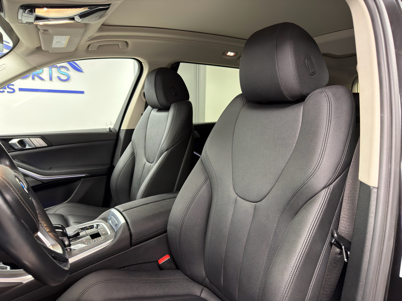 BMW X7 xDrive40i Sports Activity Vehicle 2020