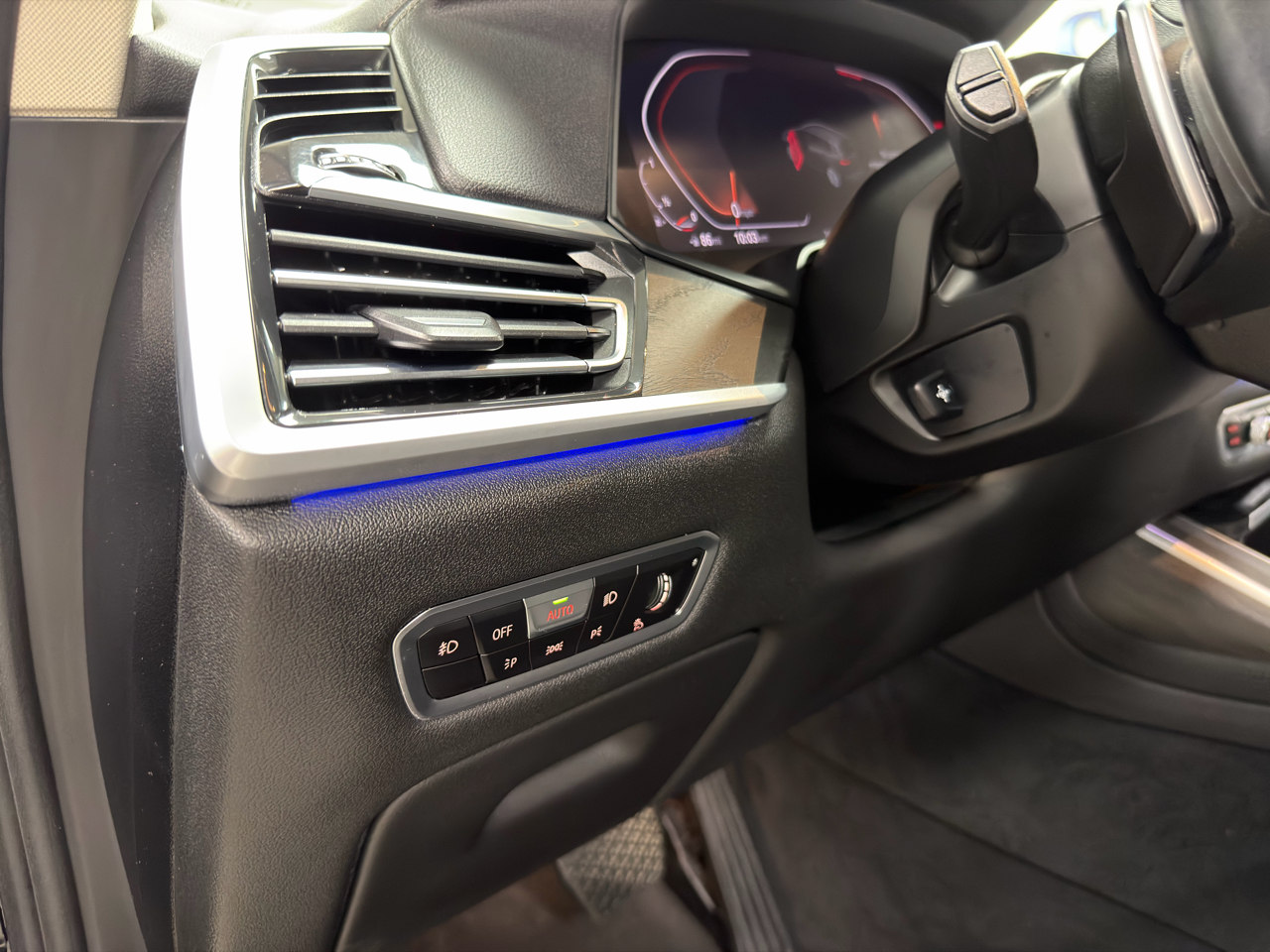 BMW X7 xDrive40i Sports Activity Vehicle 2020