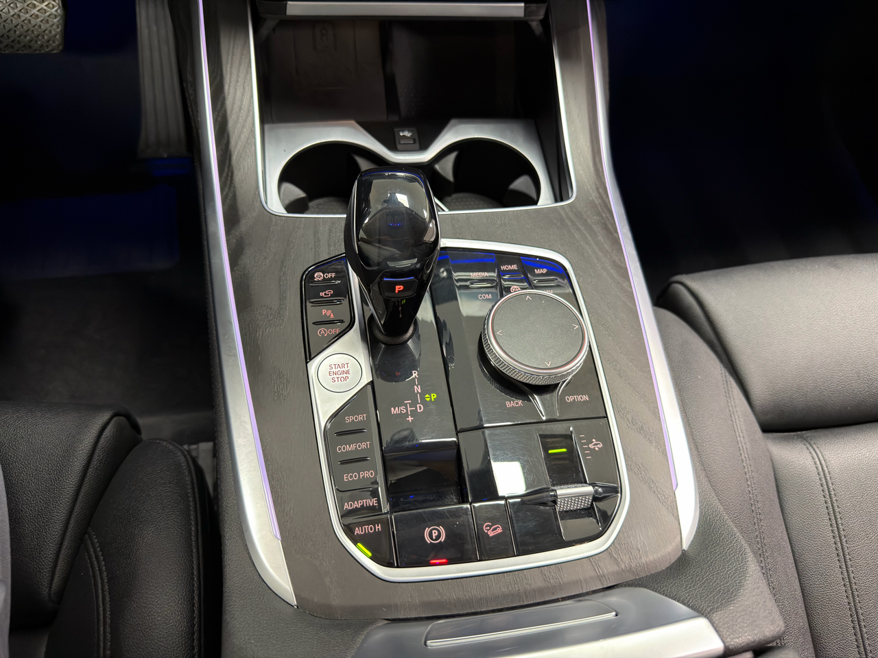 BMW X7 xDrive40i Sports Activity Vehicle 2020