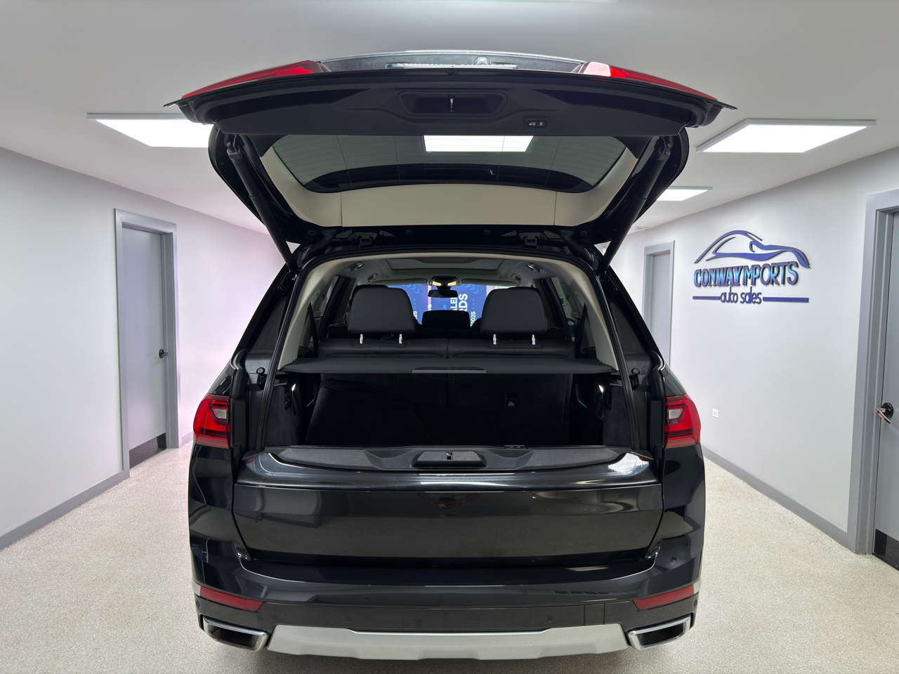 BMW X7 xDrive40i Sports Activity Vehicle 2020