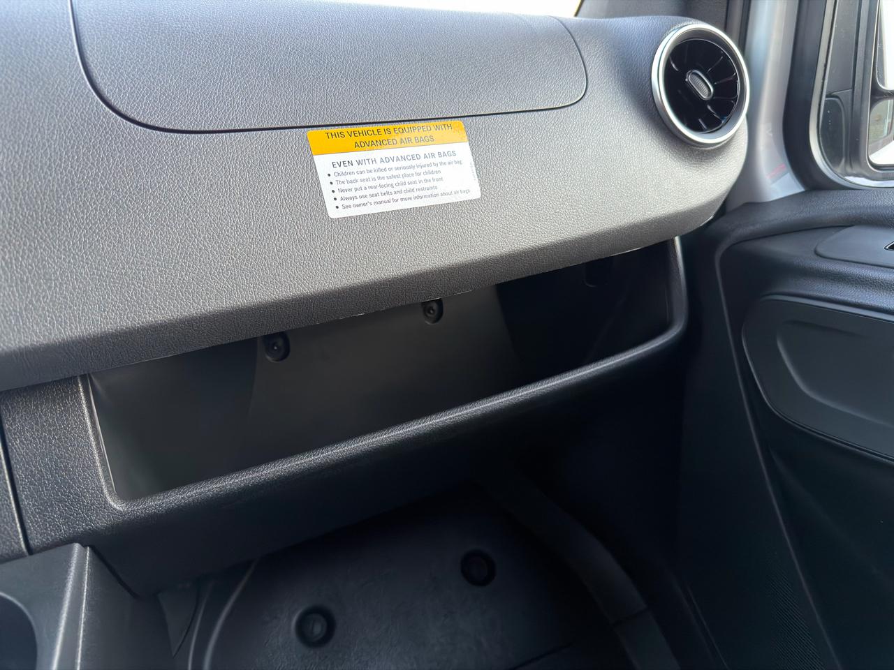 Mercedes-Benz eSprinter Cargo Van 2500 High Roof 170" RWD 2024