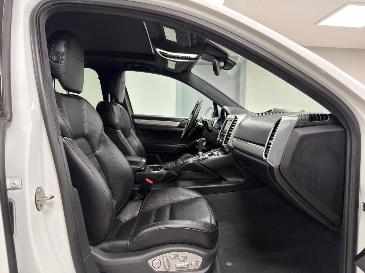 Porsche Cayenne AWD 4dr GTS 2016