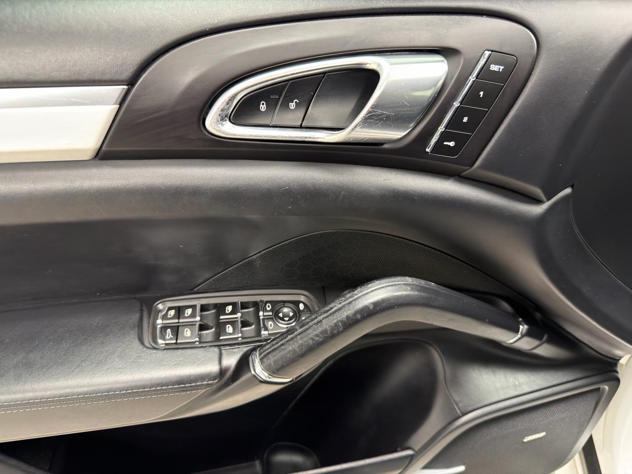 Porsche Cayenne AWD 4dr GTS 2016