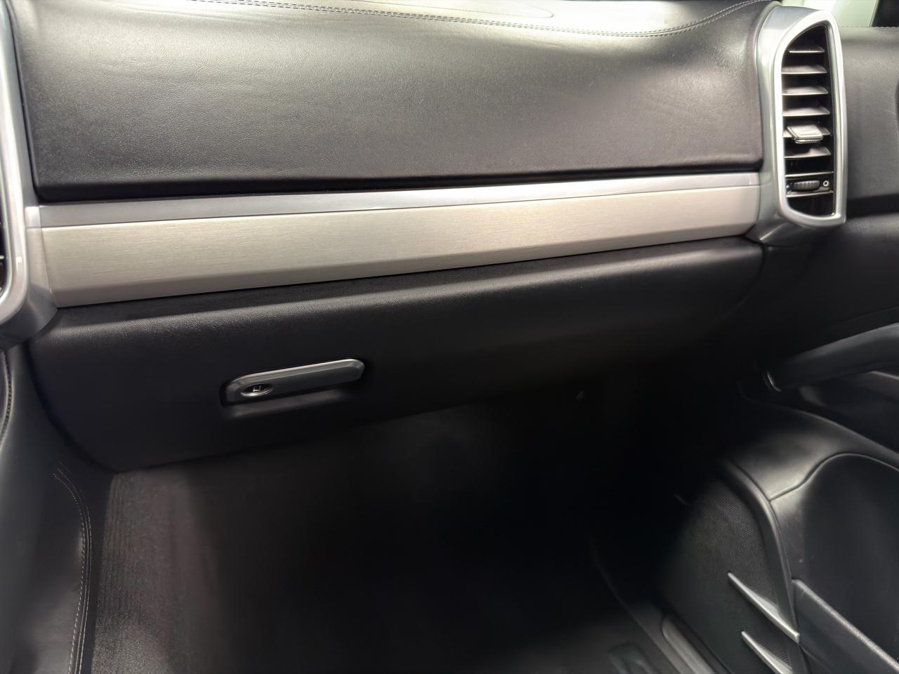 Porsche Cayenne AWD 4dr GTS 2016