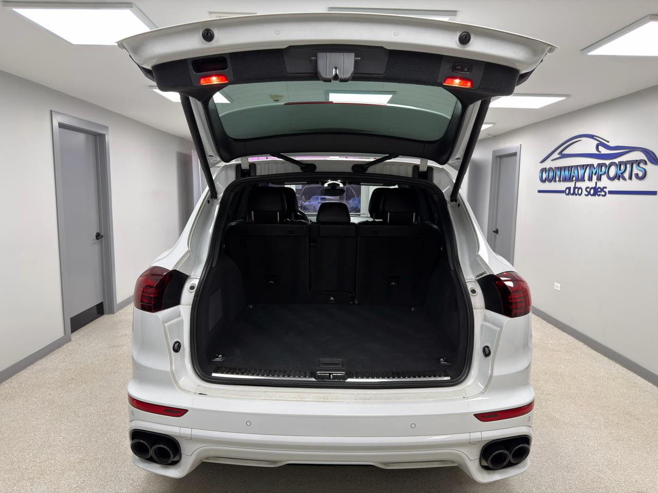 Porsche Cayenne AWD 4dr GTS 2016
