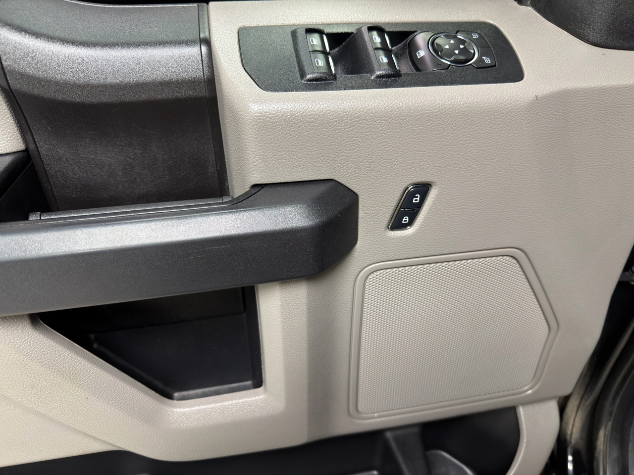 Ford F-150 XL 4WD SuperCrew 5.5' Box 2018