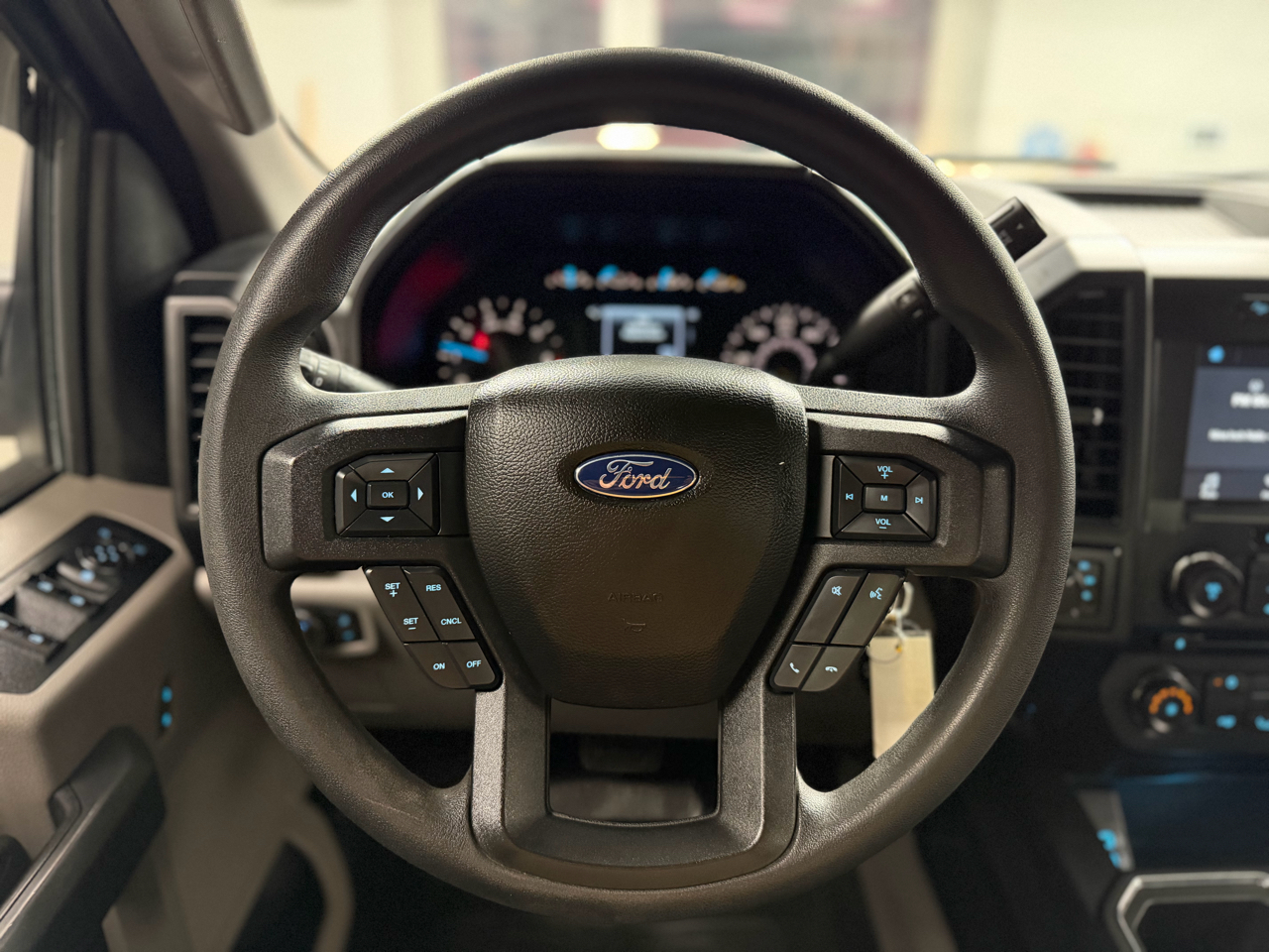 Ford F-150 XL 4WD SuperCrew 5.5' Box 2018